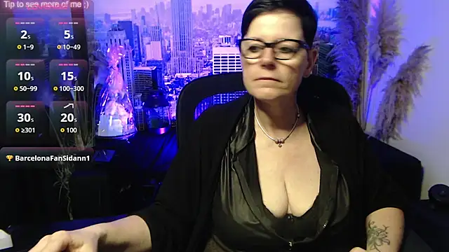 ninarandmann online show from June 13, 4:59 pm
