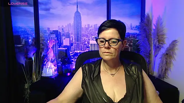ninarandmann online show from June 25, 4:52 pm