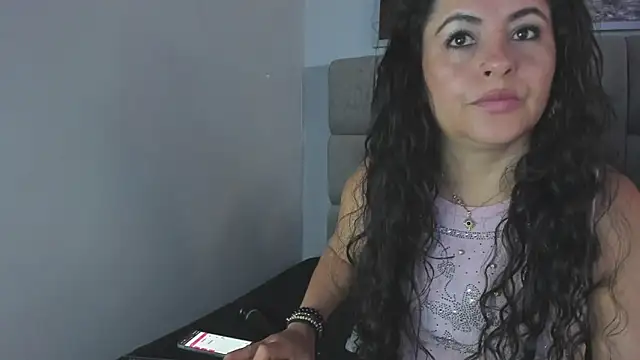 Snapshot of hanny_milf chatting on September 14, 12:47 pm hanny milf online show from September 14, 12:47 pm