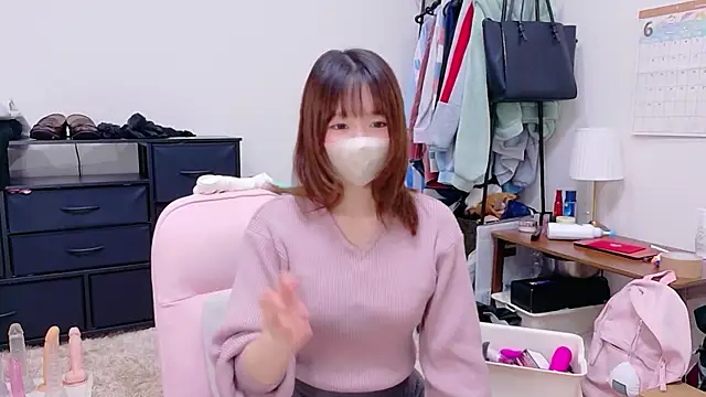 Yui-Ch online show from August 4, 12:44 pm