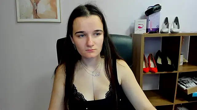 KateDelight online show from May 17, 6:34 am