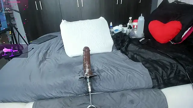 merida blue  online show from January 15, 5:19 pm