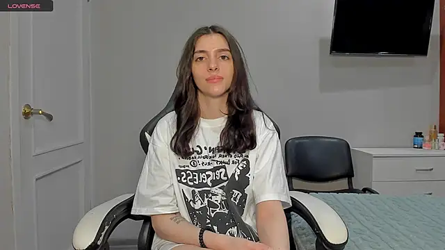 broosnica1 online show from December 22, 8:39 am