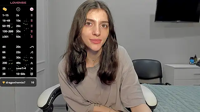 Snapshot of broosnica1 chatting on October 14, 10:07 am broosnica1 online show from October 14, 10:07 am