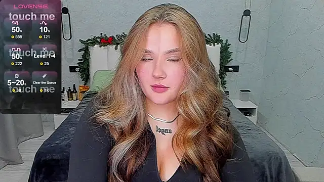 little m0use online show from November 29, 3:05 pm