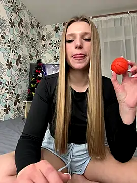 adel secret online show from December 21, 10:24 pm