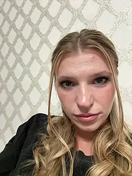 adel secret online show from July 26, 8:27 pm