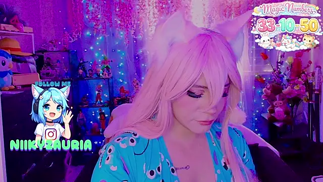  niiky online show from April 28, 3:38 pm