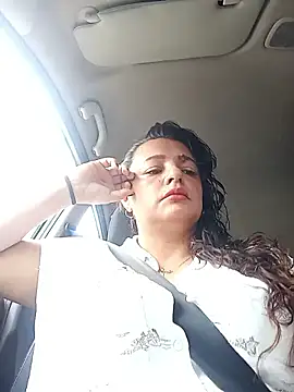 Emily0215 online show from February 28, 5:45 pm