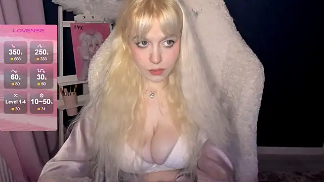 yourcutemouse online show from August 9, 7:17 pm