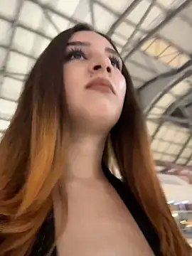 Mon Cherry online show from March 28, 1:05 am