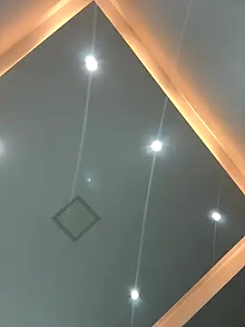 latinababyy online show from November 29, 4:16 am