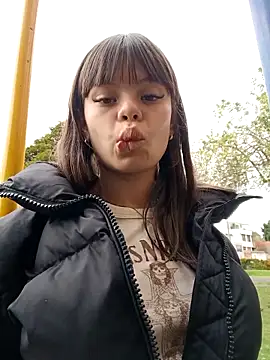 Snapshot of Violeta_12- chatting on October 1, 9:09 pm Violeta 12- online show from October 1, 9:09 pm