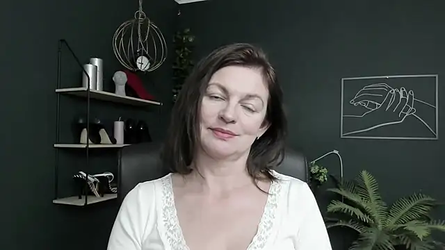 VivianWILD online show from June 19, 9:46 am