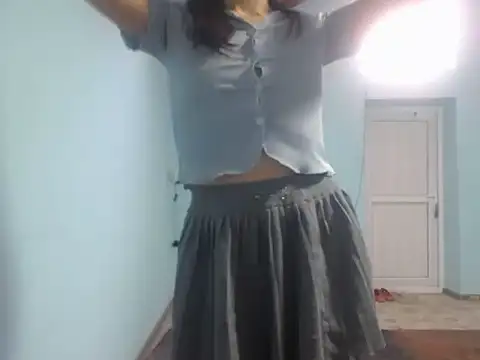 elllaaxx online show from June 26, 5:20 am