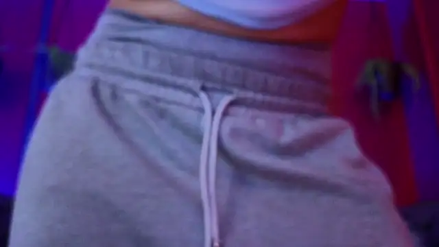 Julieta Russell online show from February 16, 12:16 pm