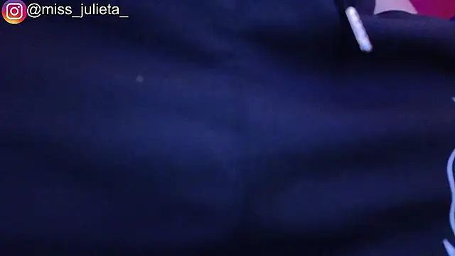 Julieta Russell online show from June 8, 11:33 am