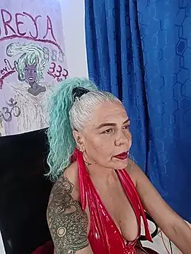 freyadevil333 online show from July 3, 3:34 am
