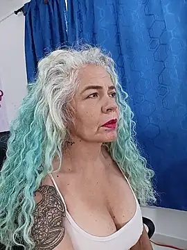 freyadevil333 online show from July 14, 1:38 pm