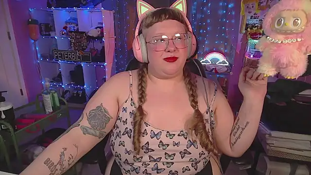 FatVeronica online show from March 14, 1:01 pm