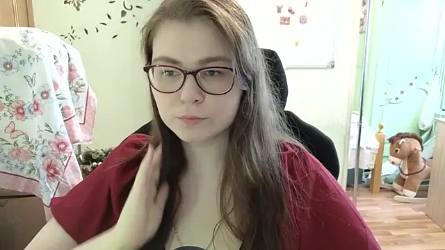 LucyZeph online show from August 5, 9:04 am