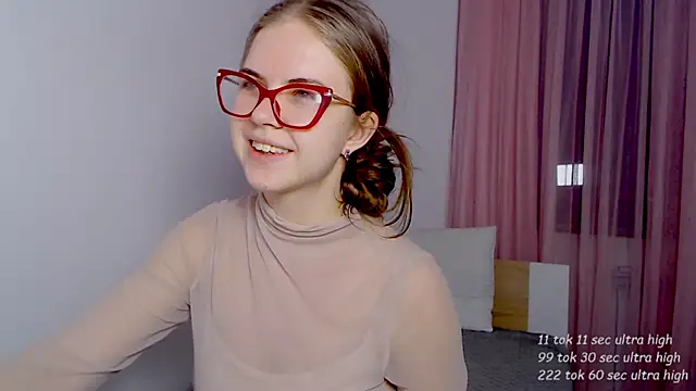 Sarah HS online show from April 27, 5:32 pm