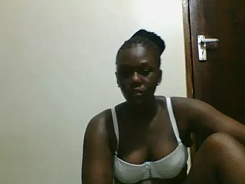 Sweetblackgal3 online show from June 19, 5:05 pm