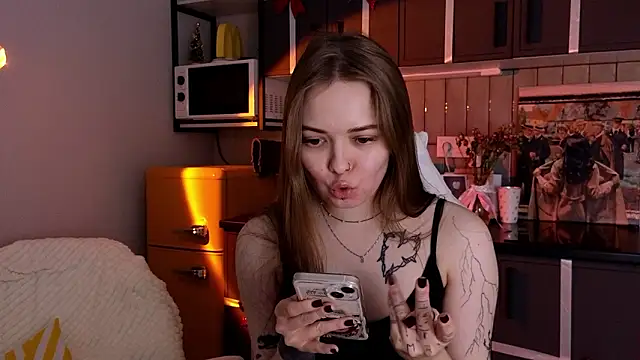 doll lol  online show from March 2, 5:19 pm