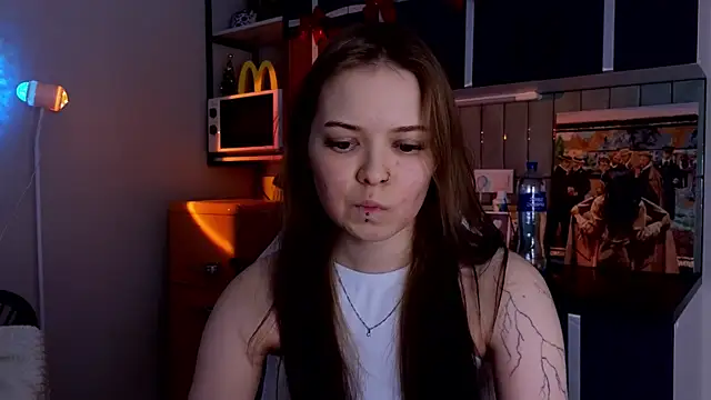 doll lol  online show from December 20, 12:36 am