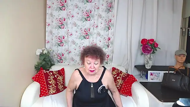 YourHotGranny online show from July 8, 10:50 am