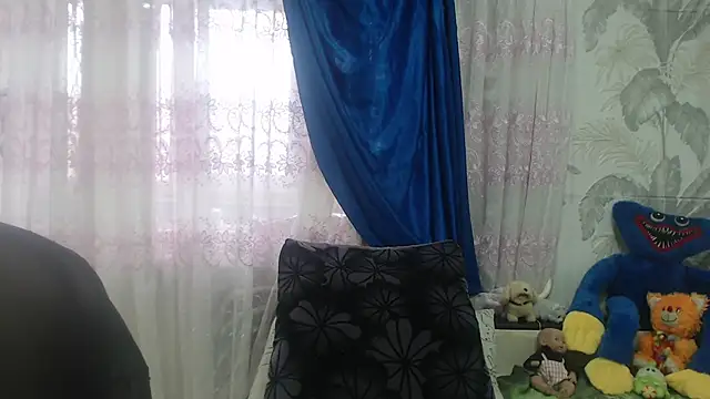 Snapshot of CamDiva113 chatting on October 14, 8:39 am CamDiva113 online show from October 14, 8:39 am