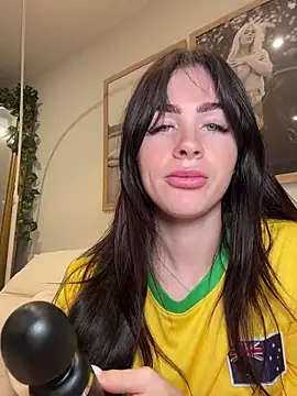 aus queen online show from June 29, 9:58 pm