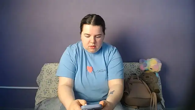so shy online show from June 9, 6:24 am