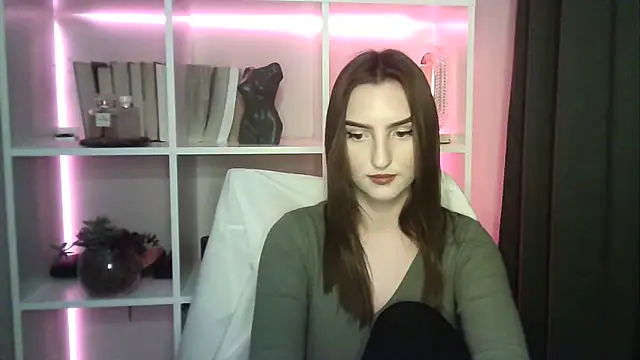 X Alisa online show from November 15, 7:15 pm