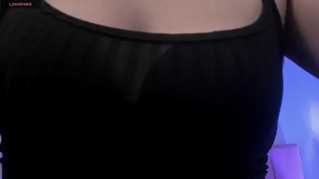 ScarletGV online show from May 2, 5:11 am