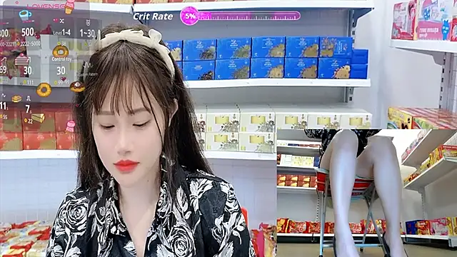  7Eleven  online show from June 5, 1:39 pm