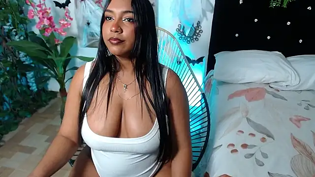 rachel moon  online show from November 3, 1:20 am