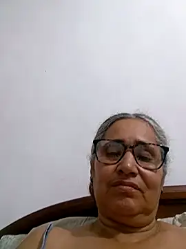  candi online show from May 2, 10:24 pm