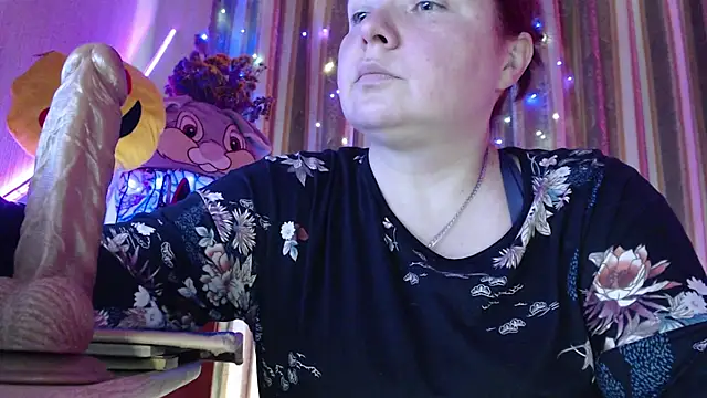 amorelara online show from May 3, 8:28 am