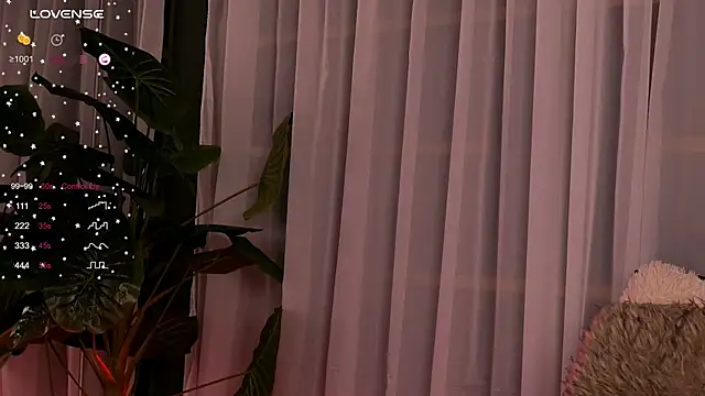 CynthiaWest online show from November 19, 4:34 am