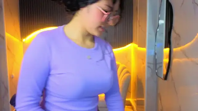 victoria castillo b online show from February 26, 8:08 pm