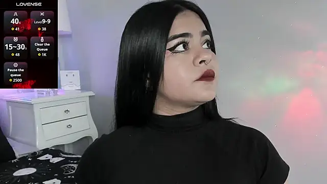 atena hill online show from November 12, 4:05 pm