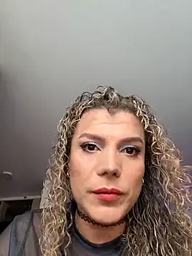 Snapshot of Georgiafox chatting on September 22, 4:05 pm Georgiafox online show from September 22, 4:05 pm