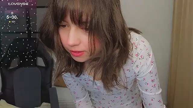 Lina Brownie online show from December 14, 2:28 am