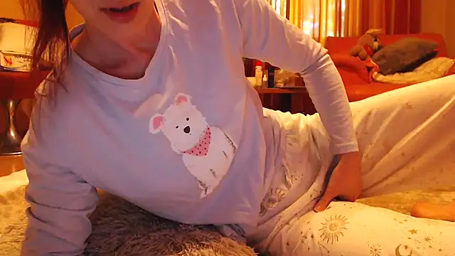 LovelyAndraGirl online show from May 26, 9:19 am