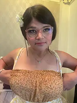 dayis butera online show from August 4, 1:06 pm