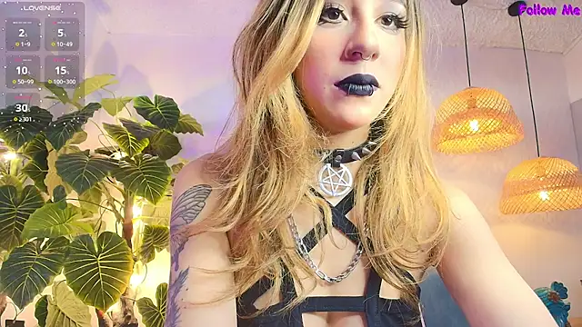 bellablack27 online show from June 16, 10:22 pm