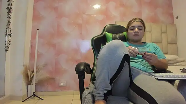 emily lean  online show from January 15, 1:44 am