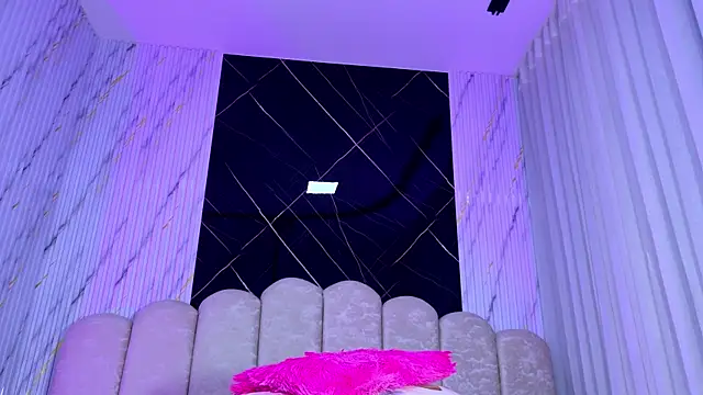 violett lo online show from July 9, 3:09 am