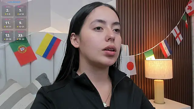 Julietasantos   online show from June 19, 6:33 pm